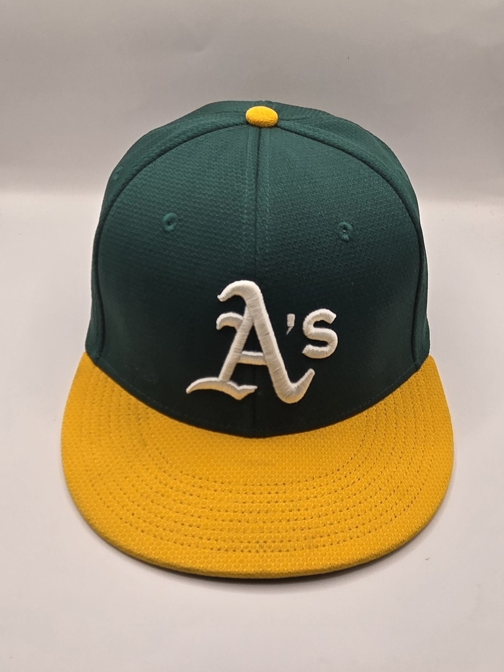 Oakland A’s Athletics OC Sports MLB Green Yellow Snapback Cap OSFM Baseball Hat.